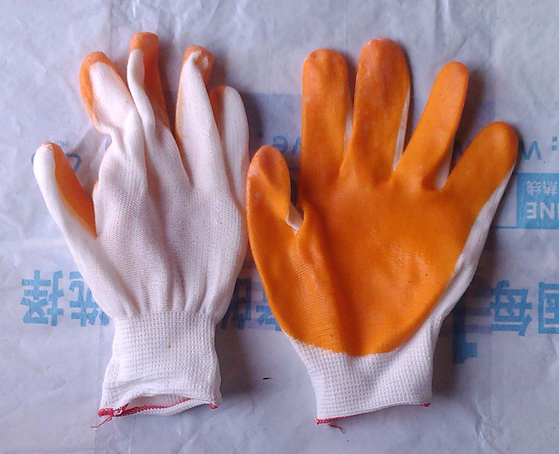 PVC浸膠手套 勞保用品批發(fā)的明智之選